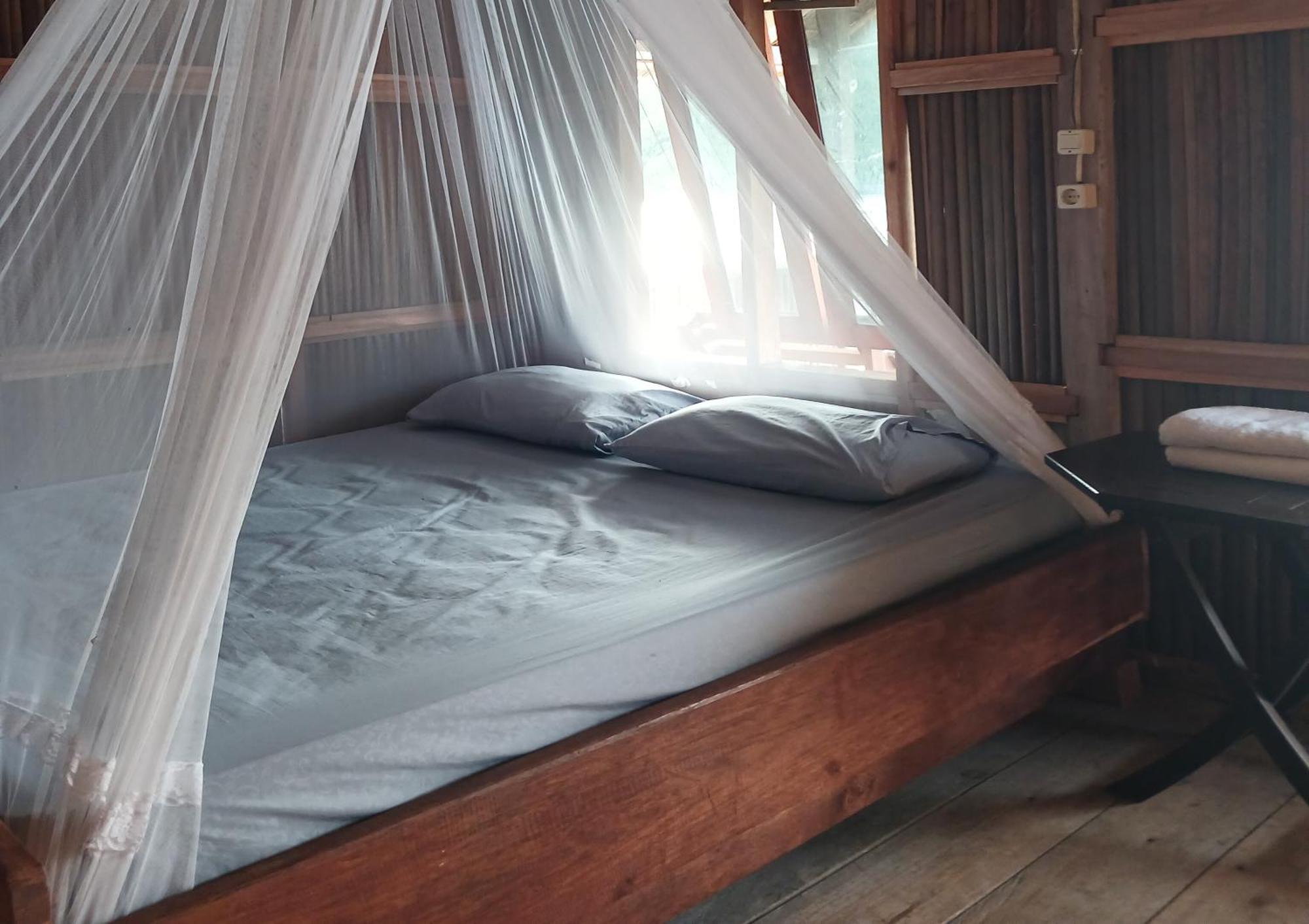 Meos Ambower Homestay Raja Ampat Fam 외부 사진