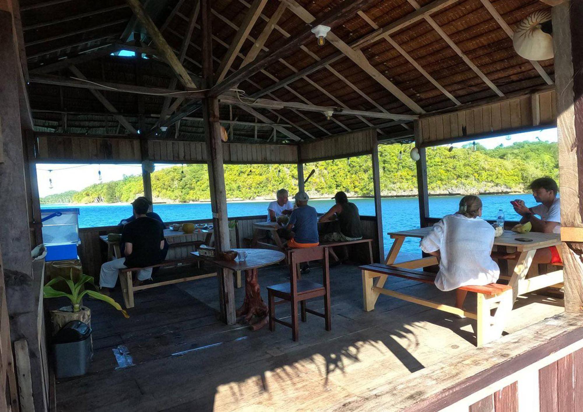 Meos Ambower Homestay Raja Ampat Fam 외부 사진